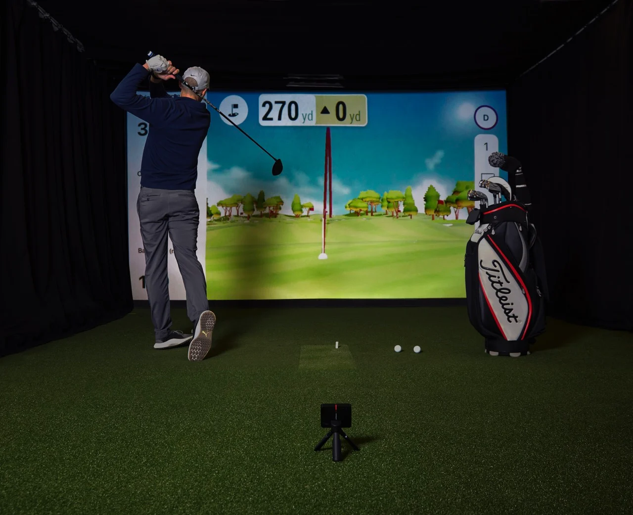 Garmin Approach R10 golf simulator launch monitor